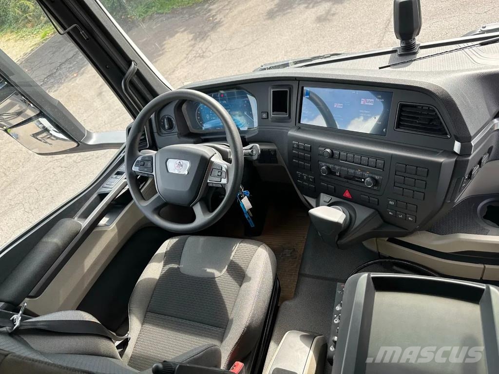 MAN TGS 26.520 MAN TGS 26.520 6x2 Abrollkipper + Kran Hook lift trucks