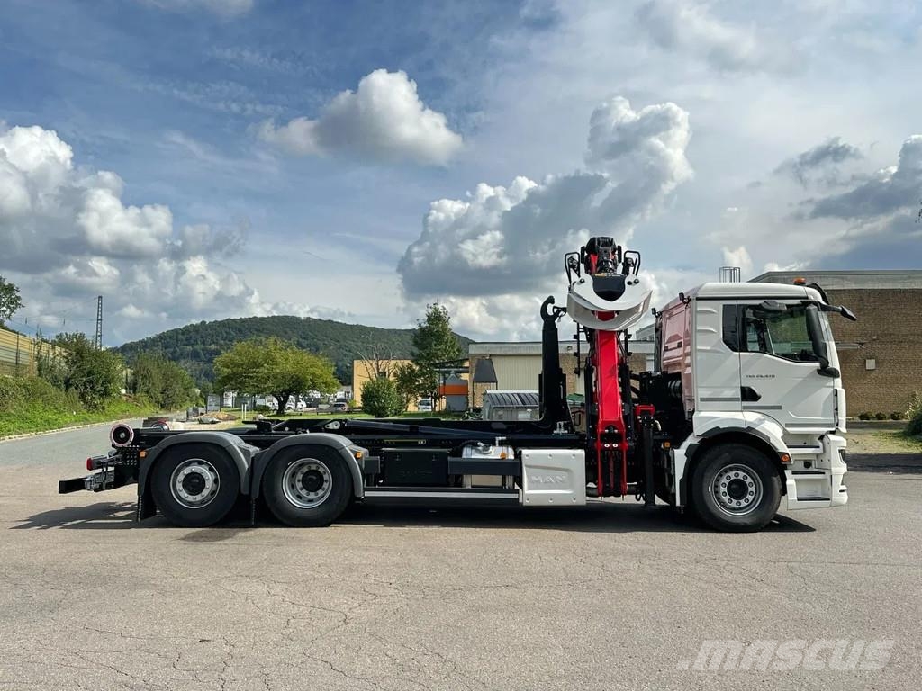 MAN TGS 26.520 MAN TGS 26.520 6x2 Abrollkipper + Kran Hook lift trucks