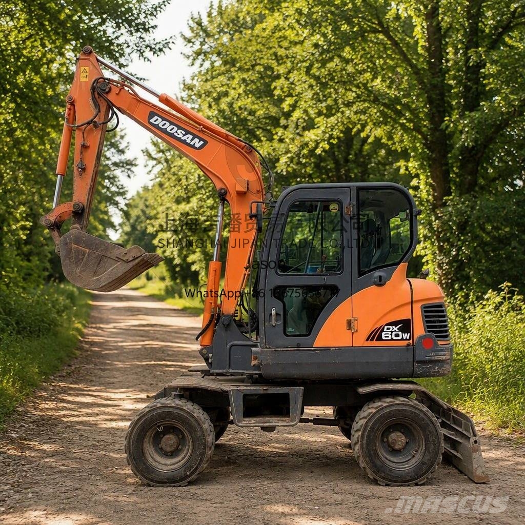 Doosan DX 60 W Gumikerekes kotrók
