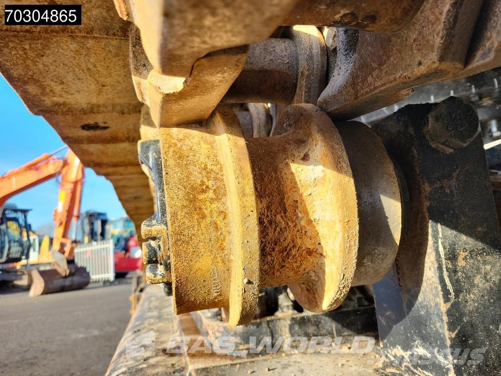 CAT 352 F Koparki gąsienicowe