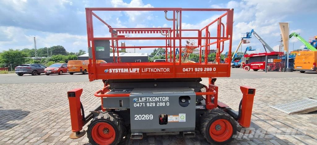SkyJack SJ 6832 RT Ножничные подъемники