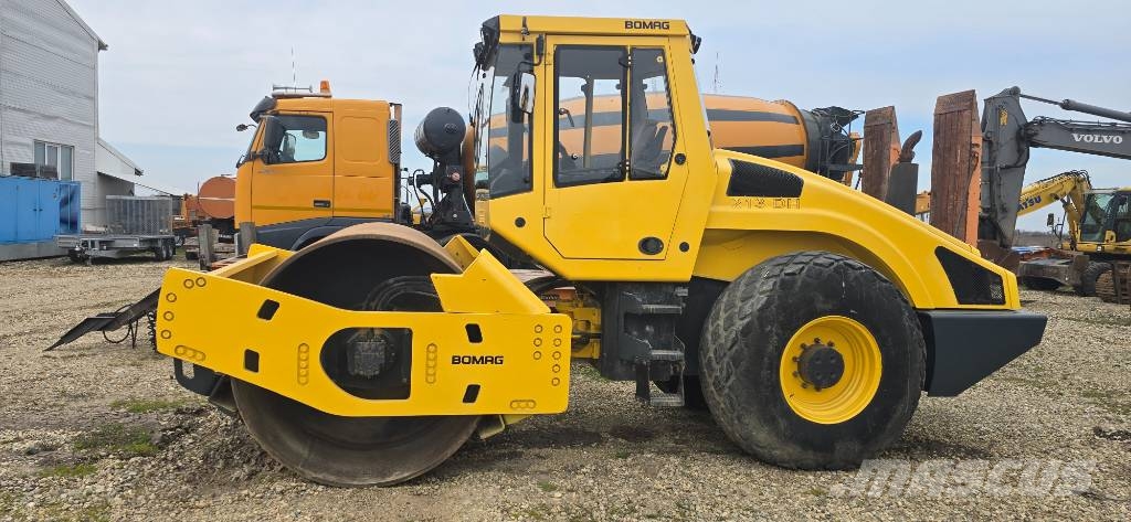 Bomag 213 DH-4 Combi rollers