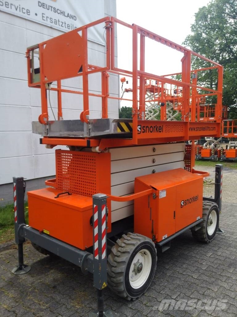 Snorkel S3970BE رافعات مقصية الشكل