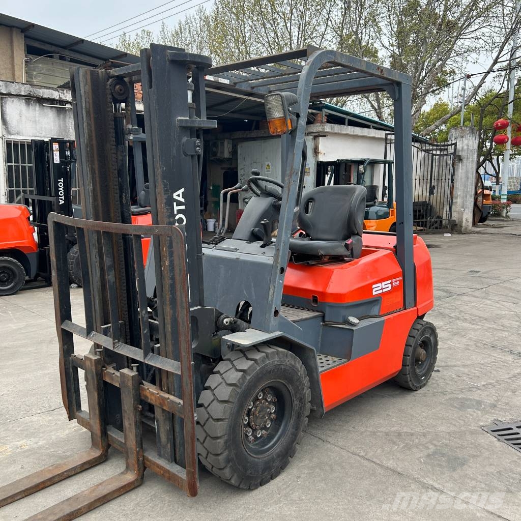 Toyota 8FDN25 Diesel forklifts