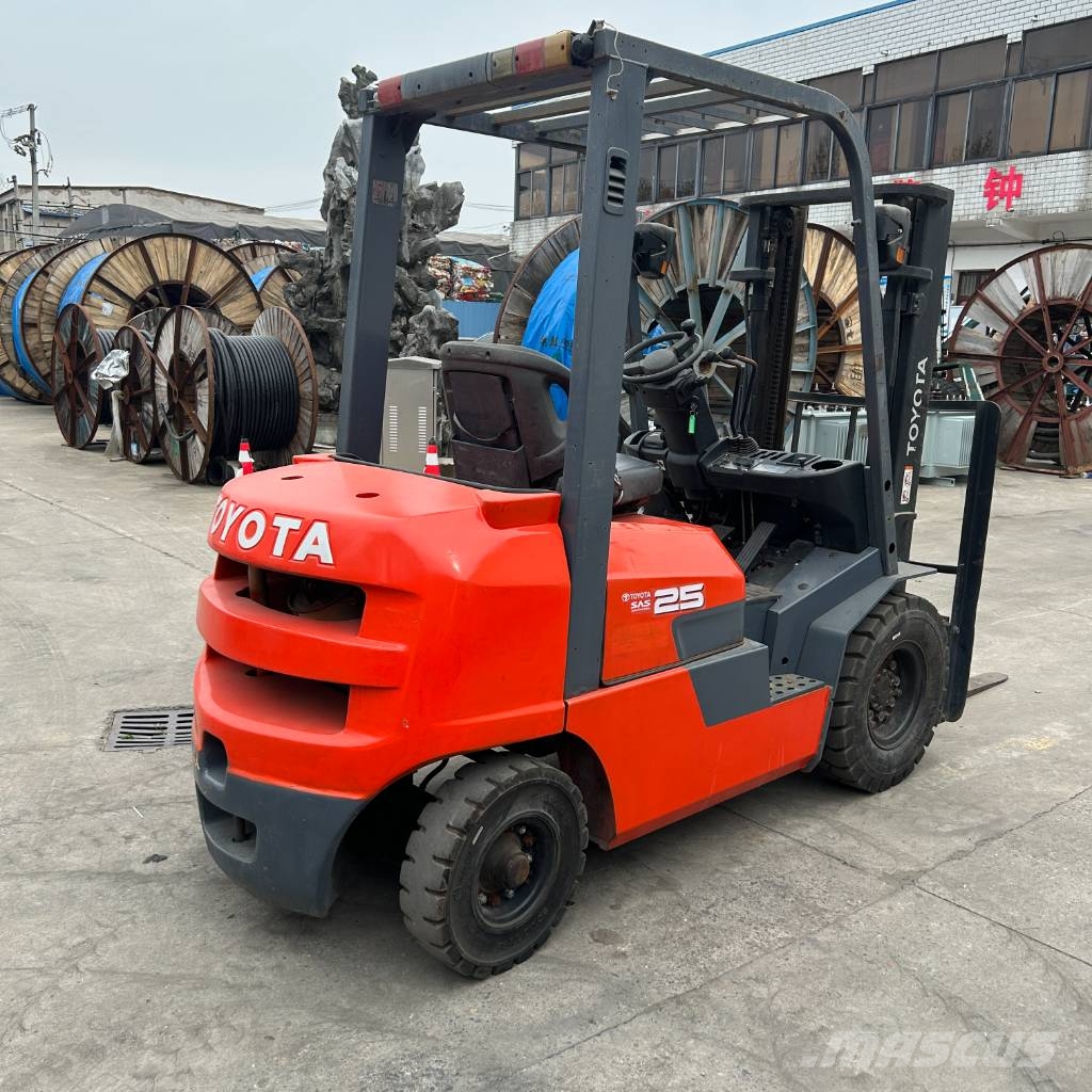 Toyota 8FDN25 Diesel forklifts