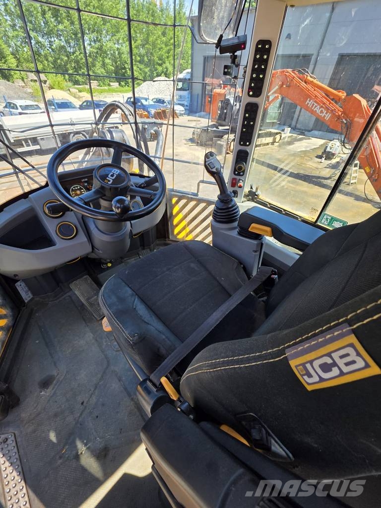 JCB 457 لوادر بعجل