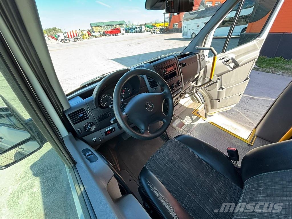 Mercedes-Benz Sprinter 516 CDI 22 SEATS / AC Minibuses