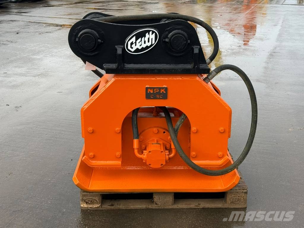 NPK 20-40 Compaction Plate Vibratorer