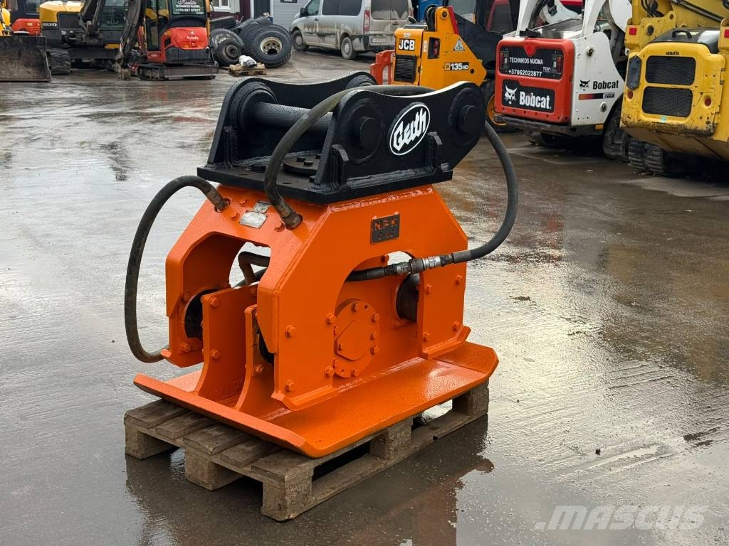 NPK 20-40 Compaction Plate Vibratorer