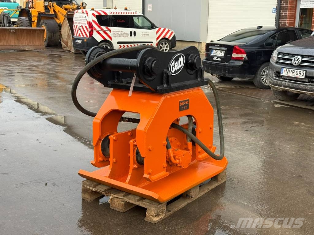 NPK 20-40 Compaction Plate Vibratorer