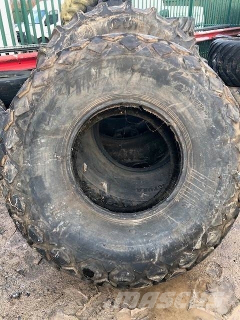  SUNDRIES PAIR OF 23.1-26 ALTURA DIAMOND TREAD Hjul, Dæk og Fælge
