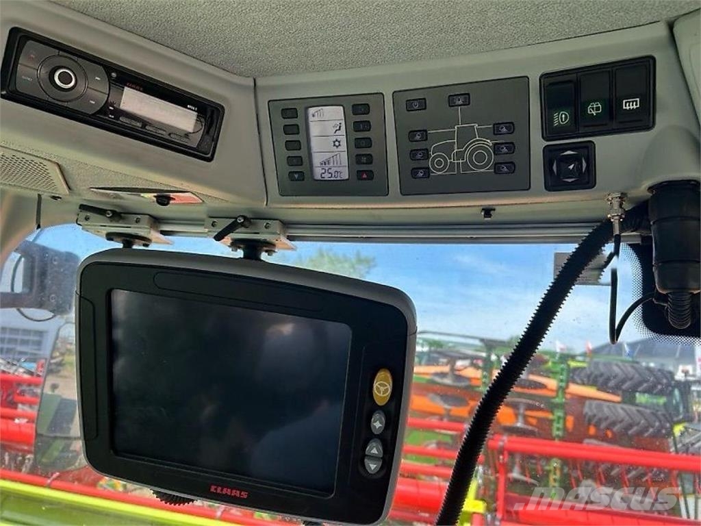 CLAAS Axion 870 Tractoare