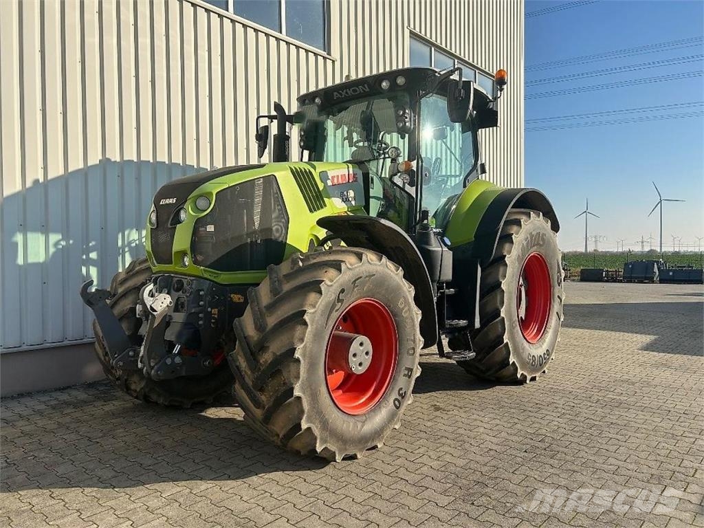 CLAAS Axion 870 Tractoare
