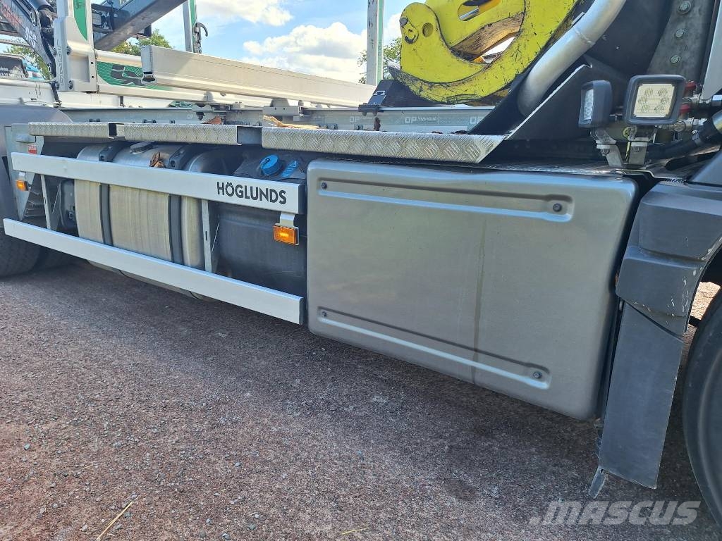 Scania R590 LB6x4 Transportes de madera