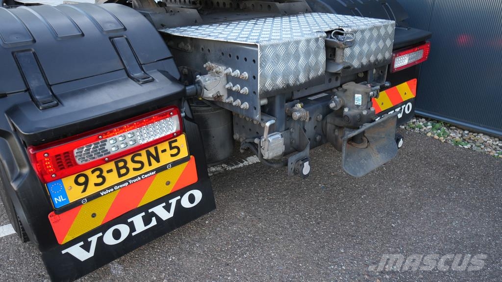 Volvo FL260 DAYCABIN TERMINAL TRACTOR LIKE NEW 47.000KM! Vetopöytäautot