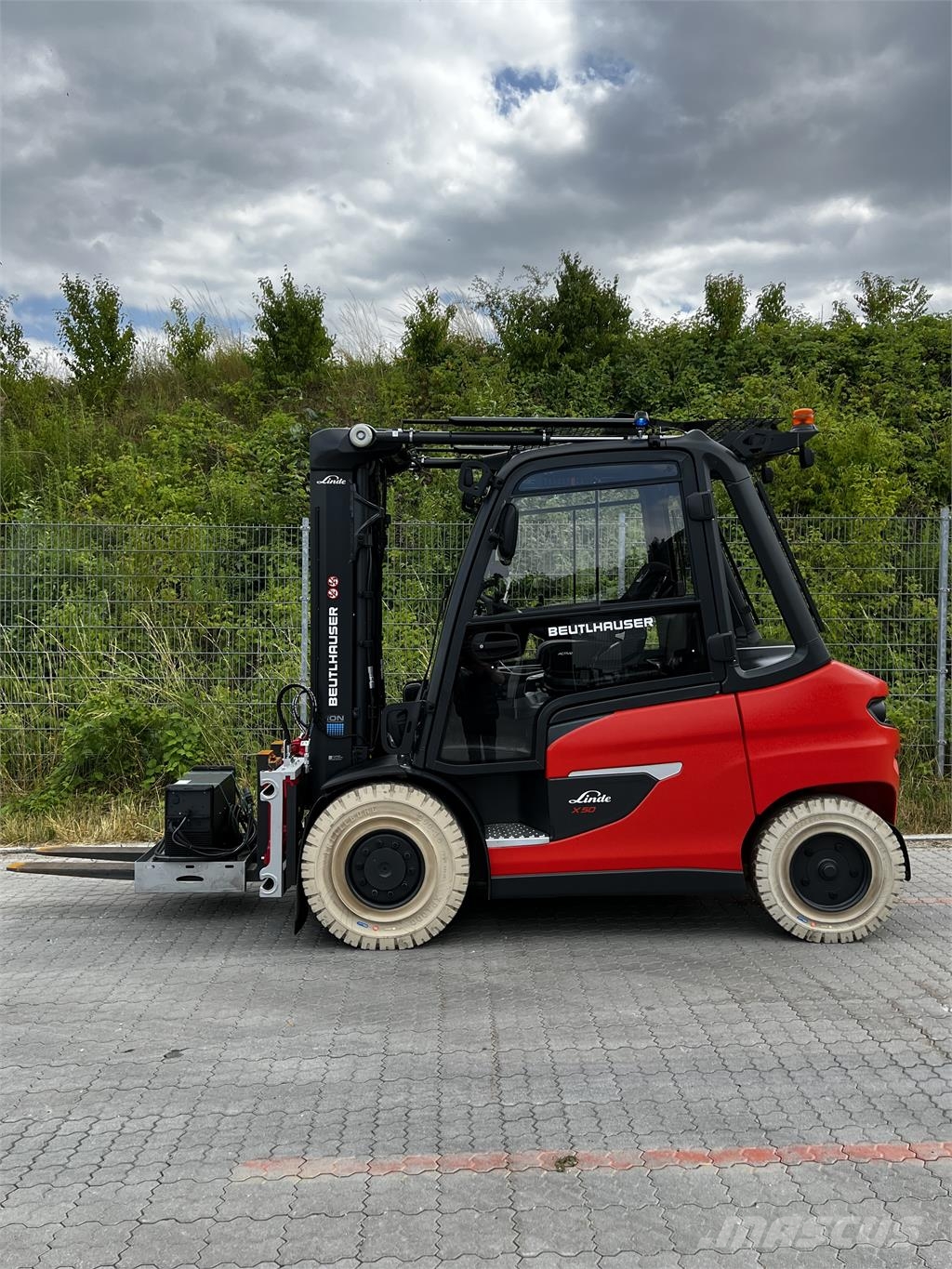 Linde X50 شاحنات ذات رافعات شوكية تعمل بالكهرباء