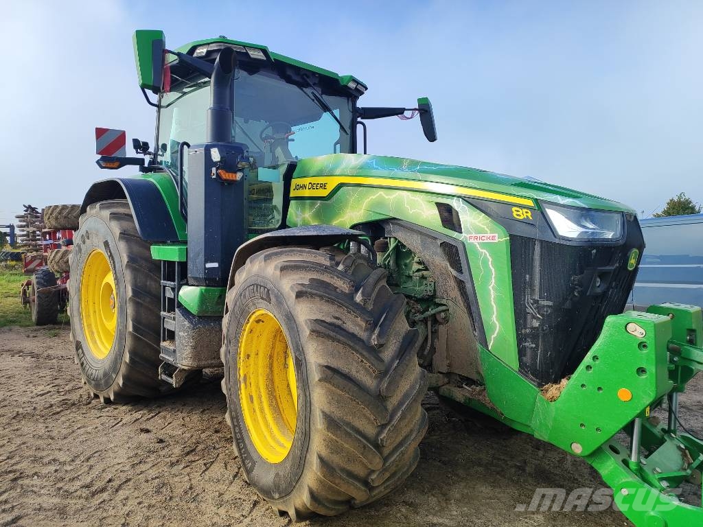 John Deere 8R410 Traktori