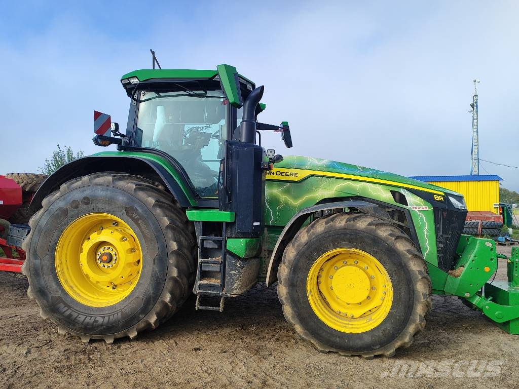 John Deere 8R410 Traktori