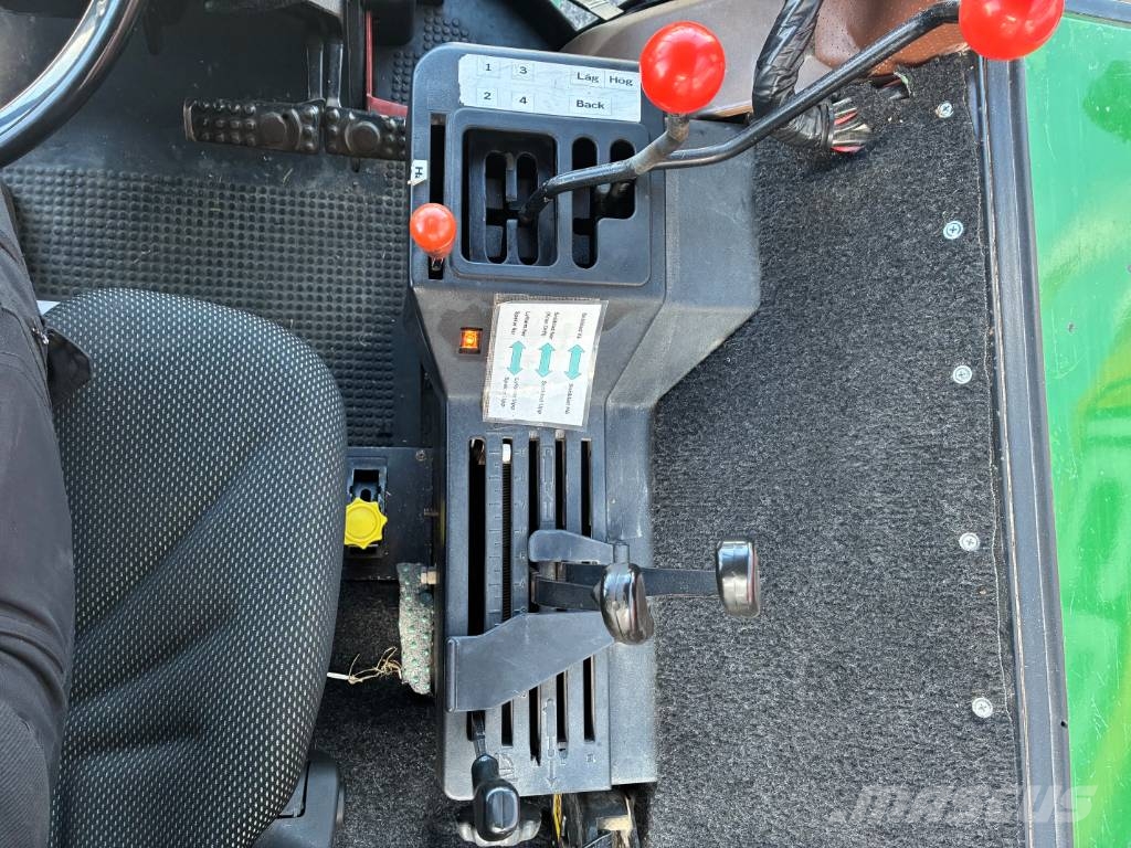 John Deere 3140 SG 2 Traktorji