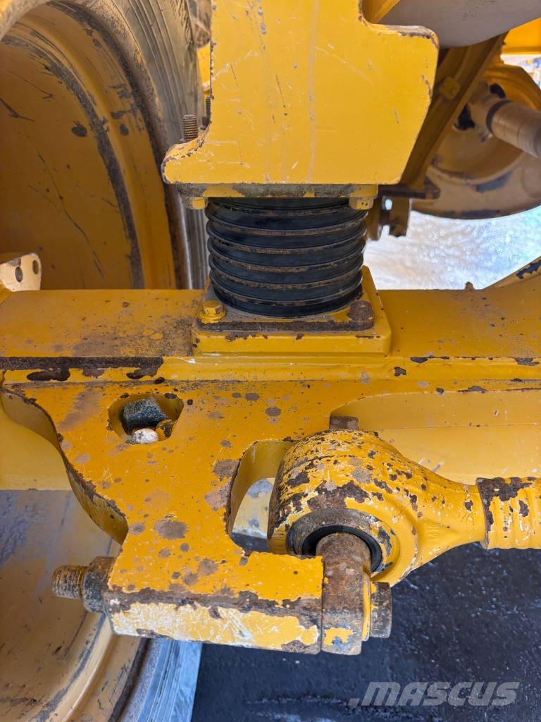 Bell B 20 E Dumper - Knickgelenk