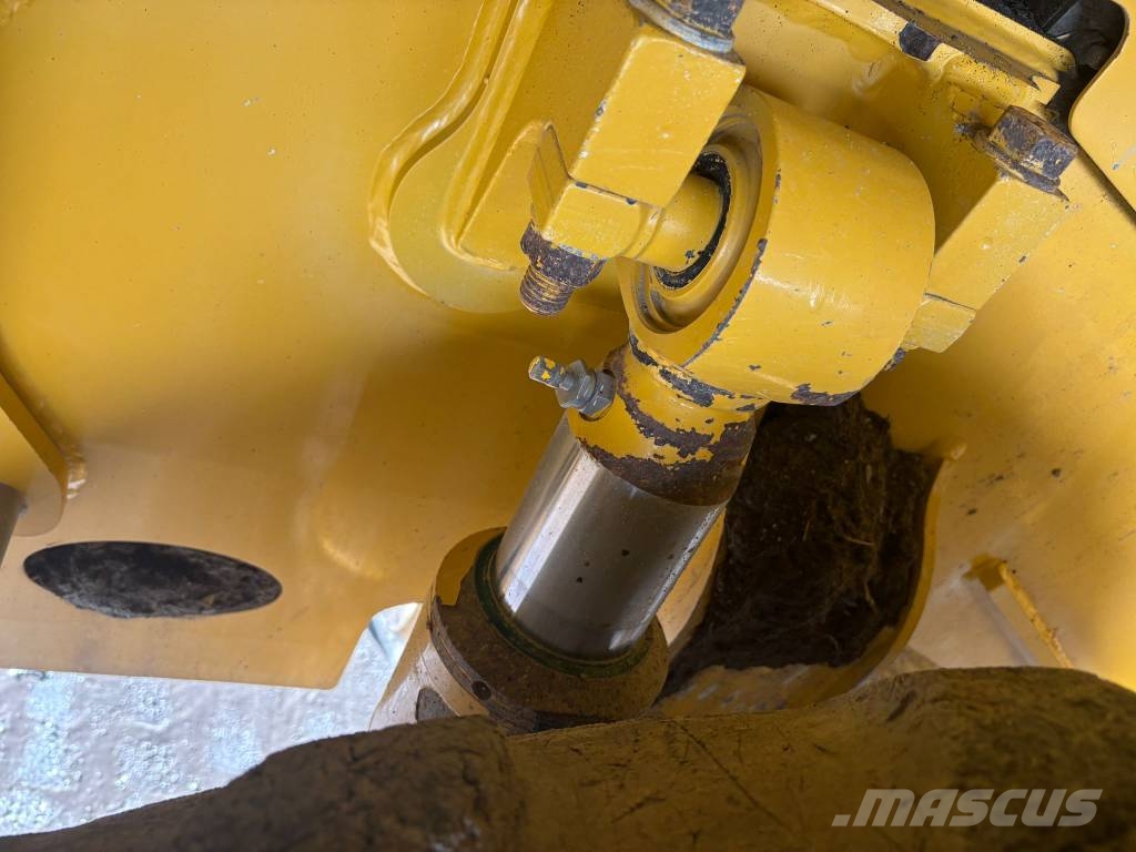 Bell B 20 E Dumper - Knickgelenk