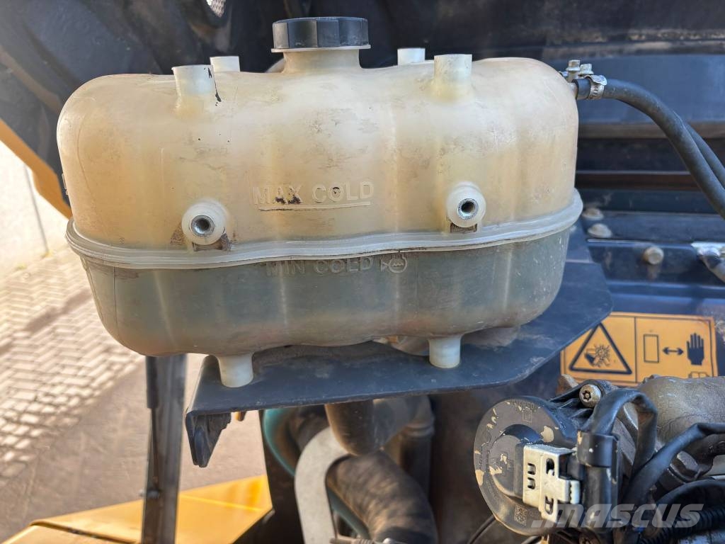 Bell B 20 E Dumper - Knickgelenk