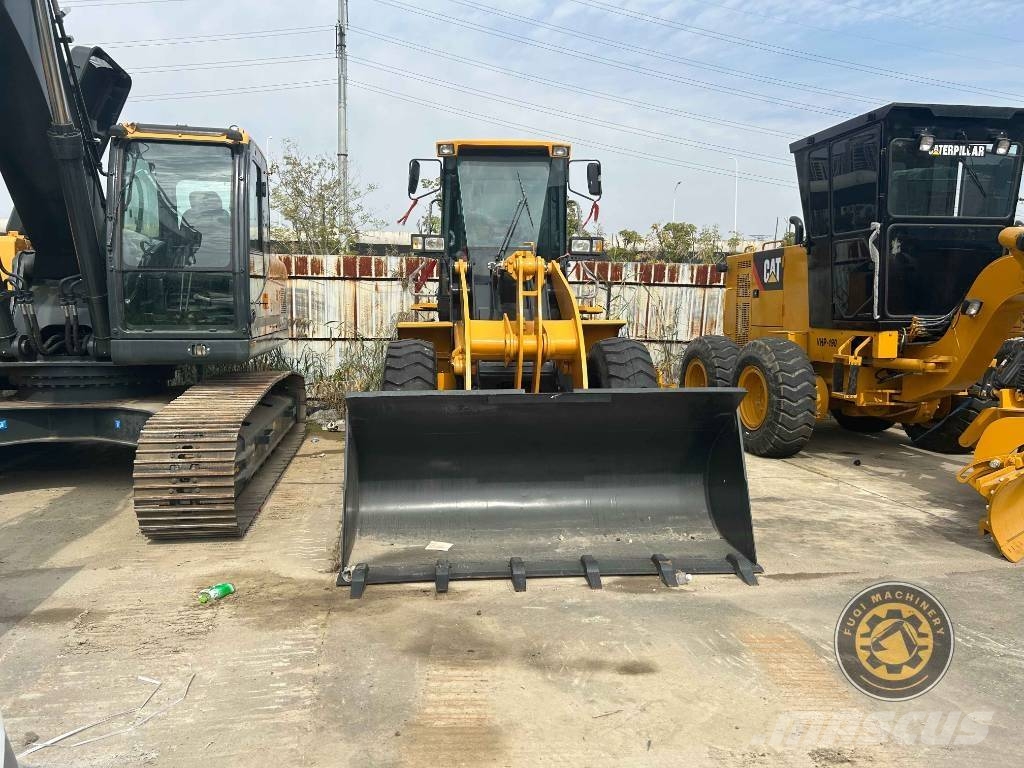 LiuGong 835  휠로우더