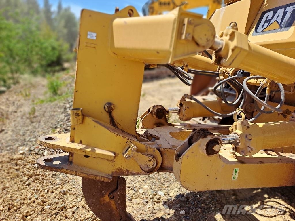 CAT D 8 T 履帶推土機