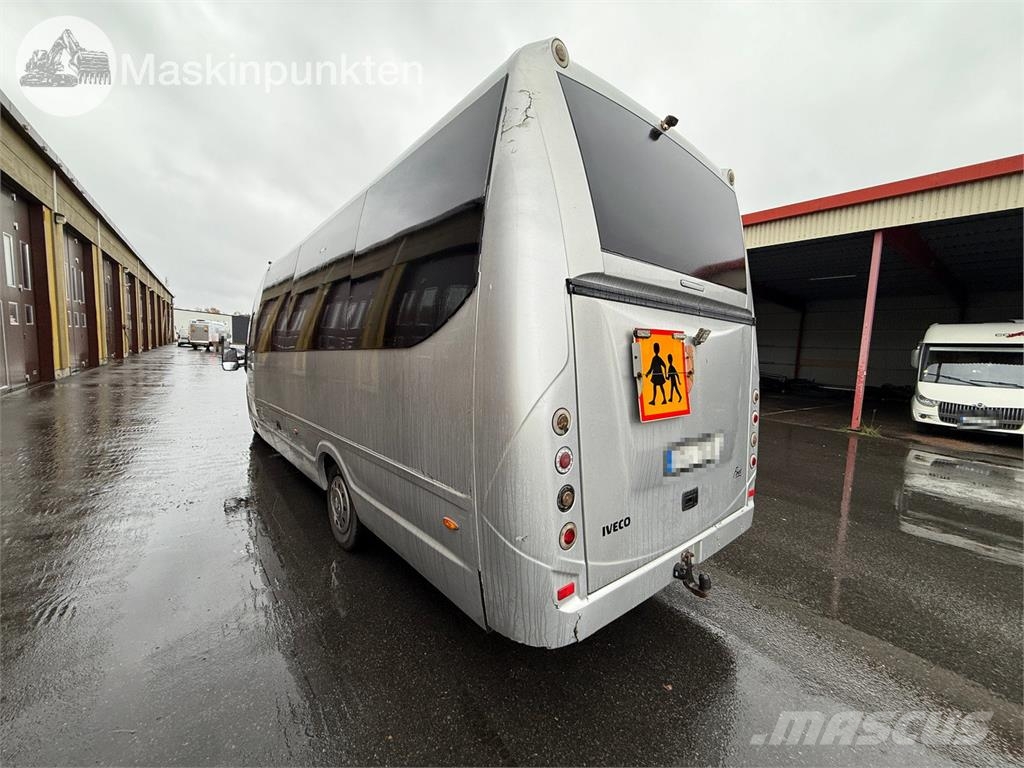 Iveco First Koolibussid