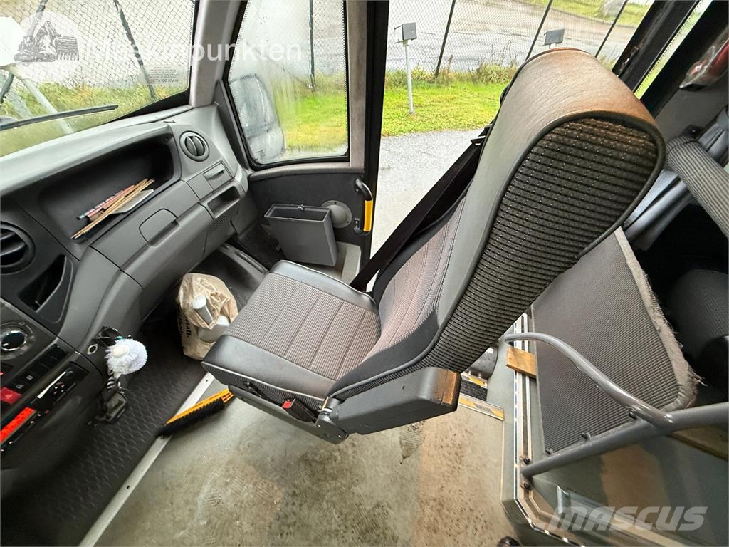 Iveco First Koolibussid