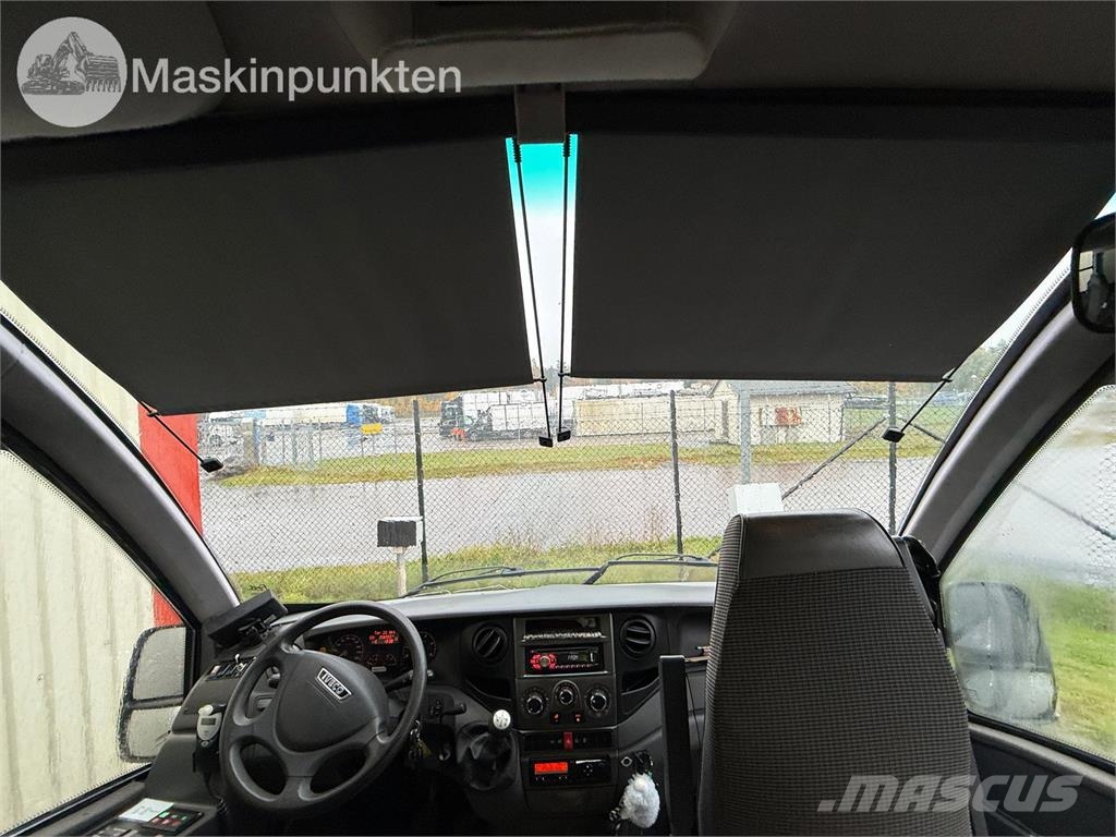 Iveco First Koolibussid