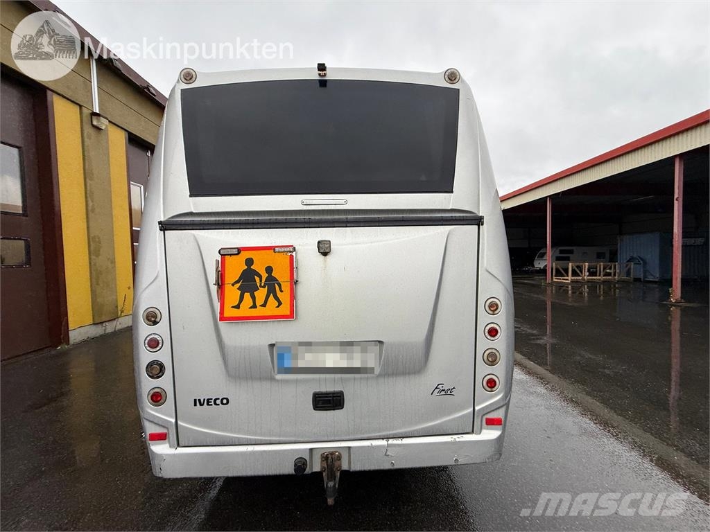 Iveco First Koolibussid