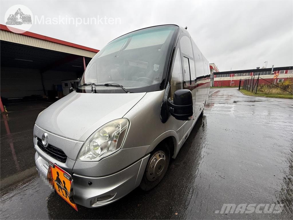 Iveco First Koolibussid