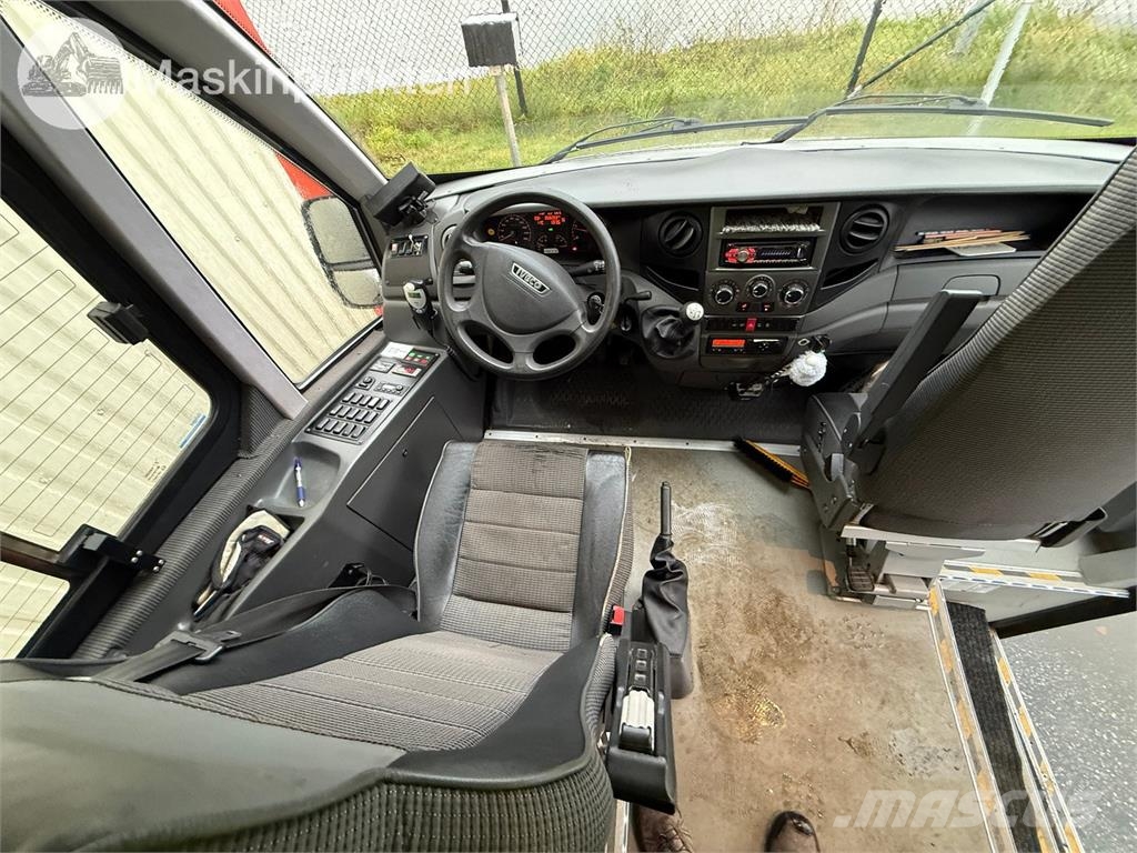 Iveco First Koolibussid