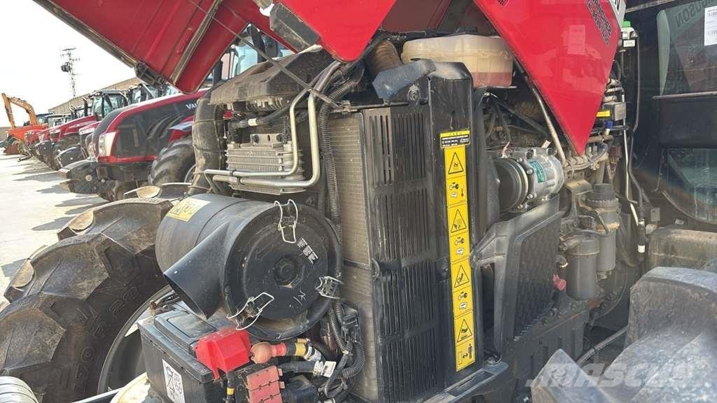 Massey Ferguson MF 5712 M Traktori