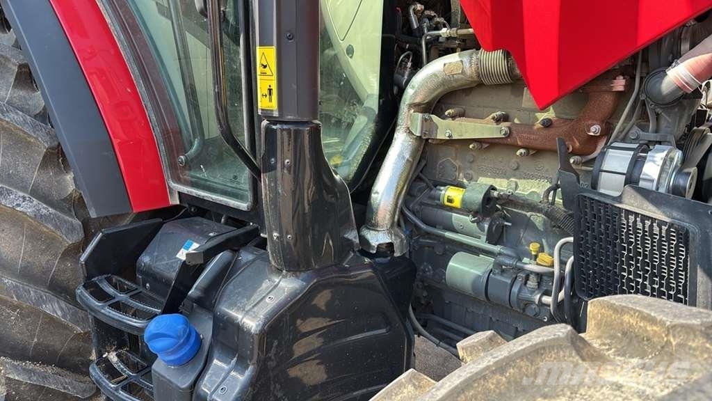 Massey Ferguson MF 5712 M Traktori
