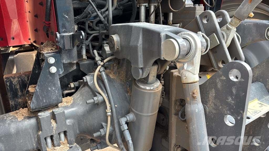 Massey Ferguson MF 5712 M Traktori