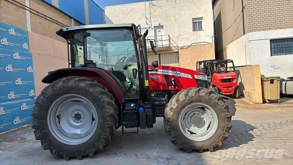 Massey Ferguson MF 5712 M Traktori