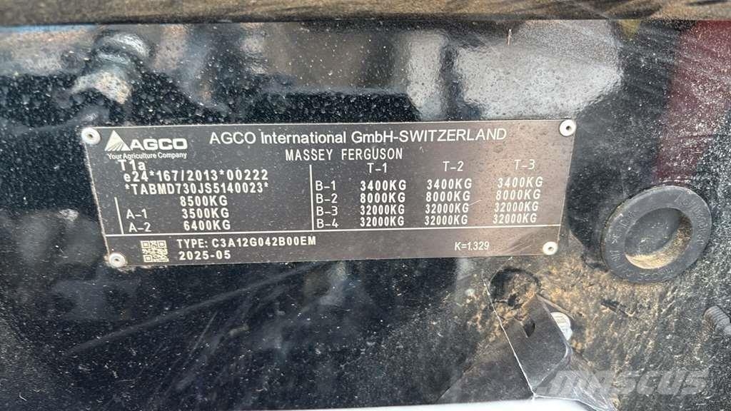 Massey Ferguson MF 5712 M Traktori