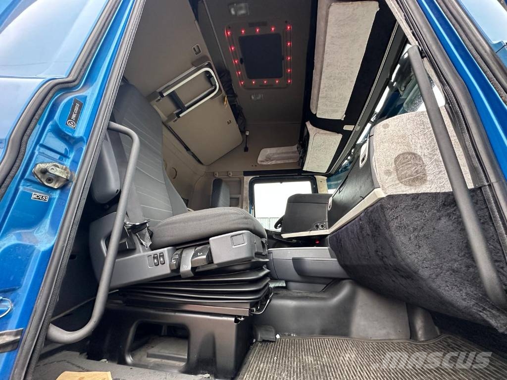 Scania R560 6X2 Seria 1288 Temperature controlled trucks