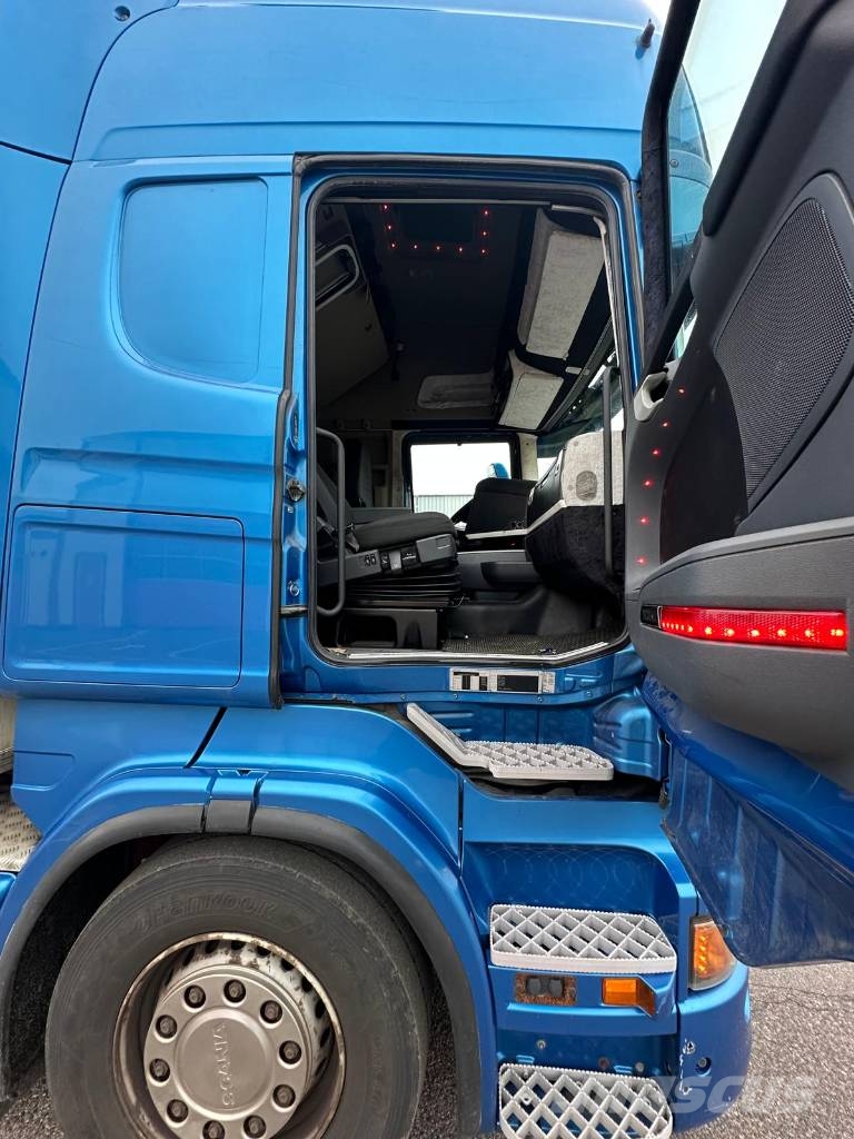 Scania R560 6X2 Seria 1288 Temperature controlled trucks