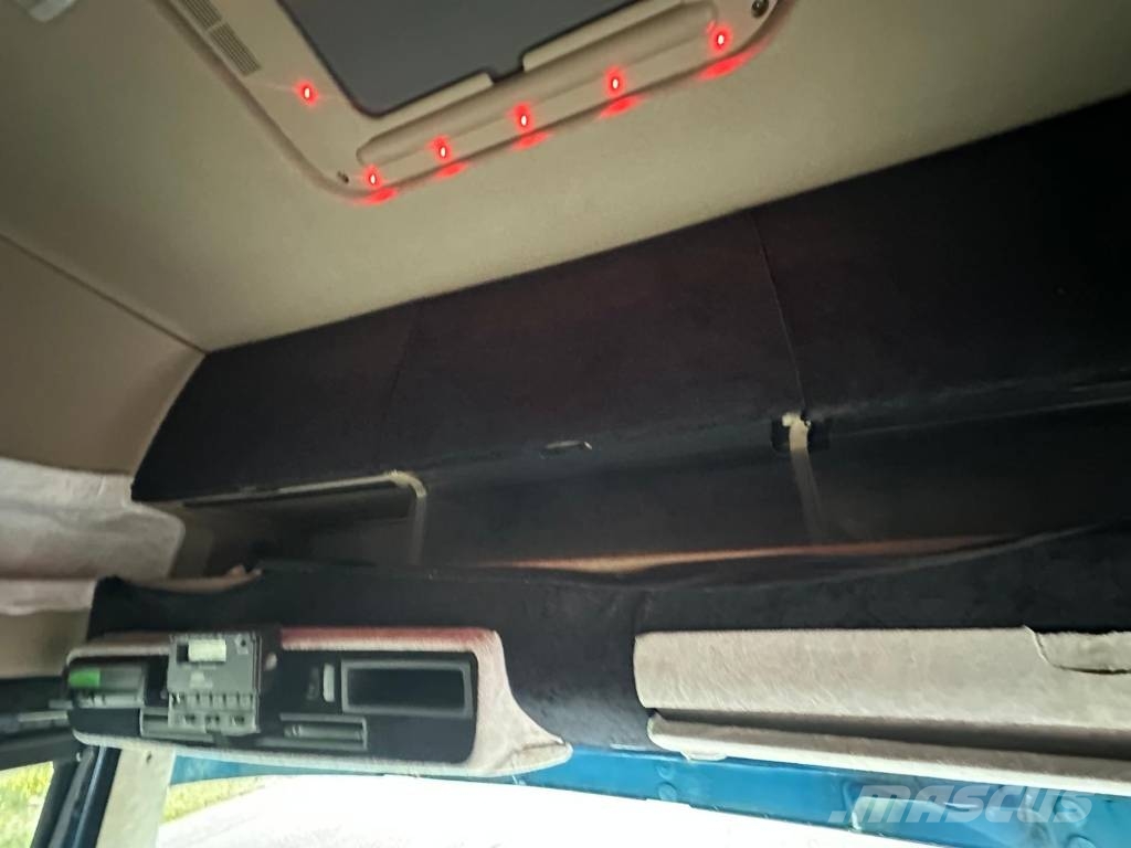 Scania R560 6X2 Seria 1288 Temperature controlled trucks