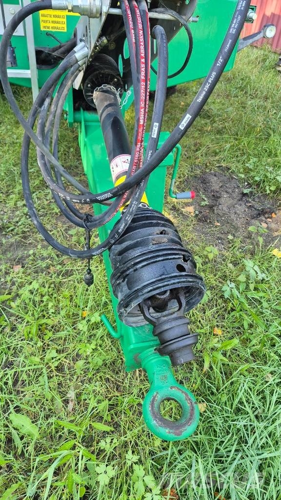 Garcia Triton معدات توزيع السماد العضوي