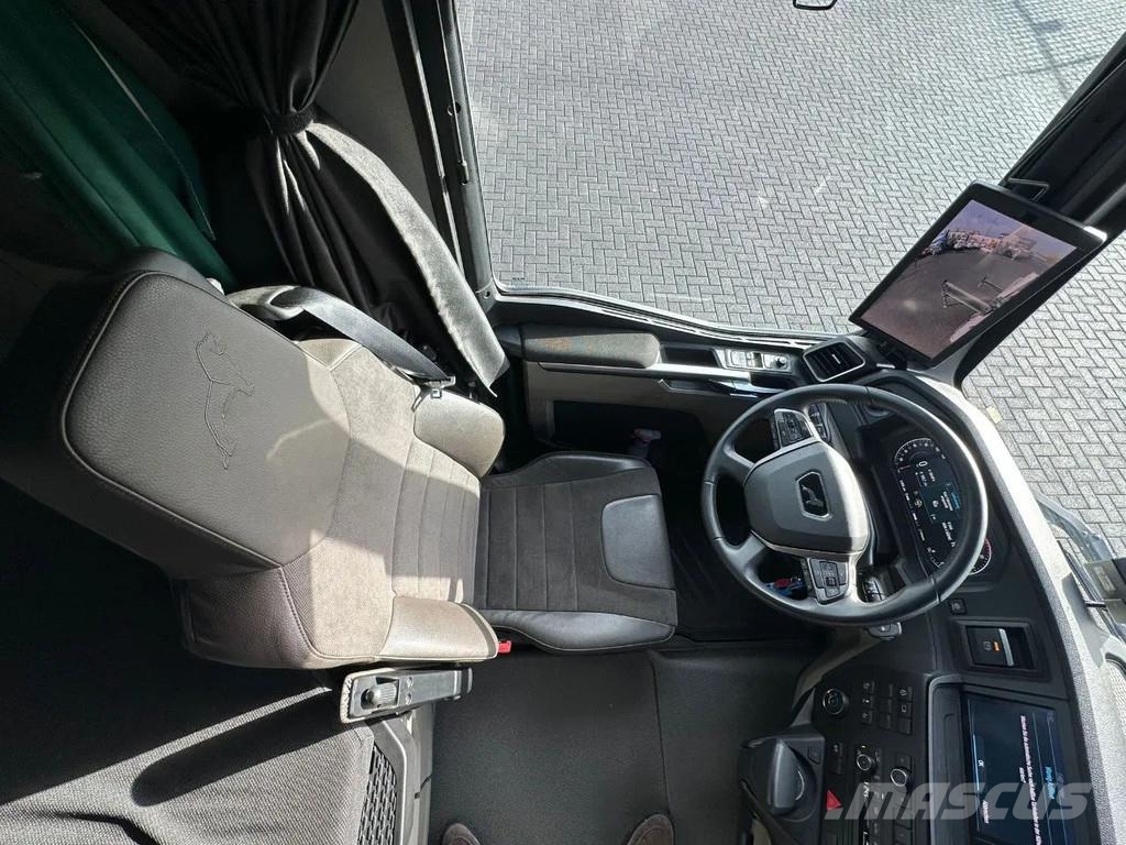 MAN TGS 35.520 OPEN LAADBAK MET EFFER iQ.1400 HP-9 KRA Автокранове