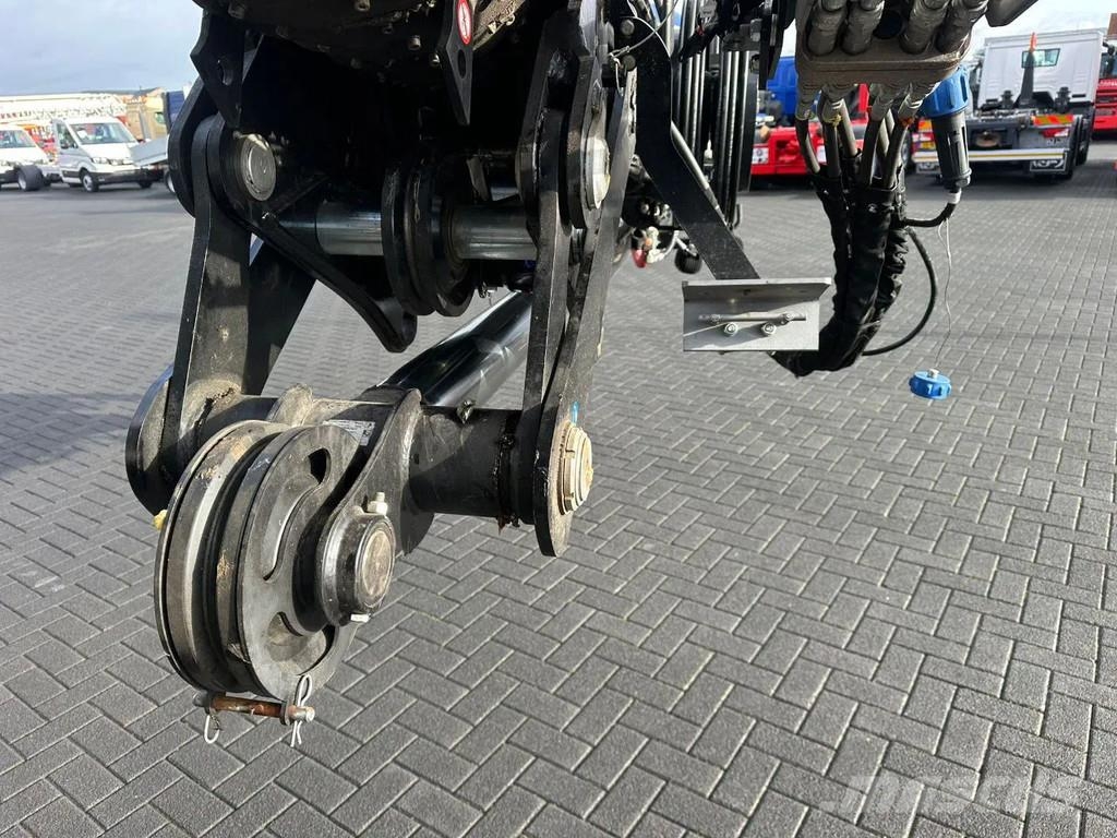 MAN TGS 35.520 OPEN LAADBAK MET EFFER iQ.1400 HP-9 KRA Автокранове