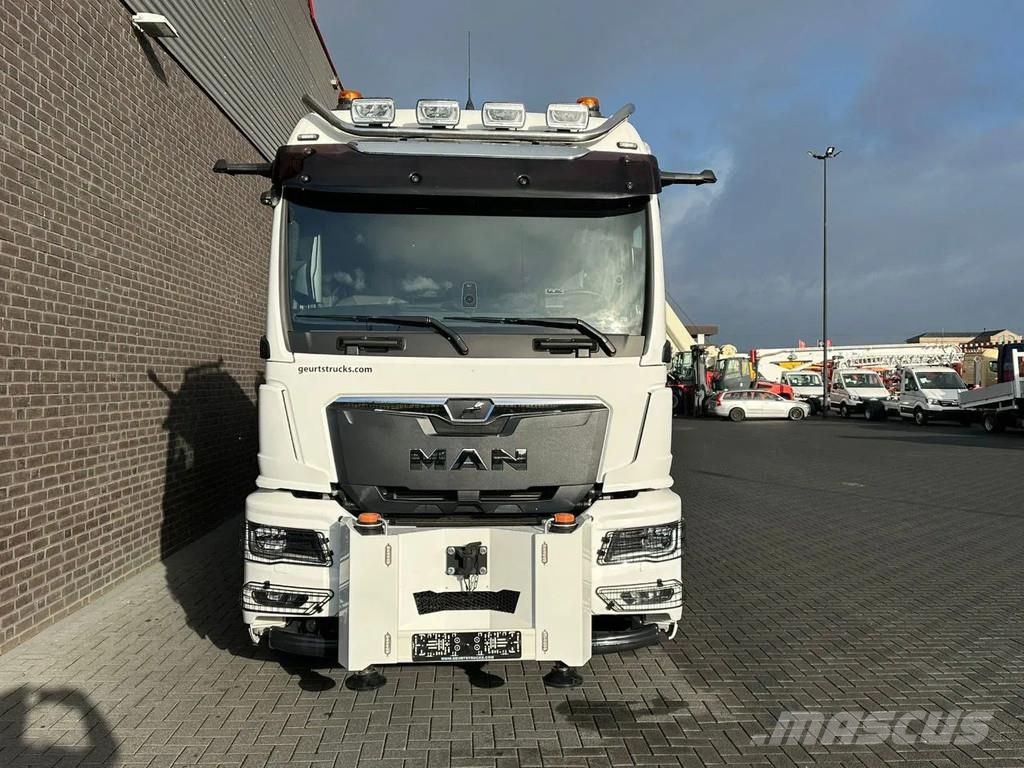 MAN TGS 35.520 OPEN LAADBAK MET EFFER iQ.1400 HP-9 KRA Автокранове