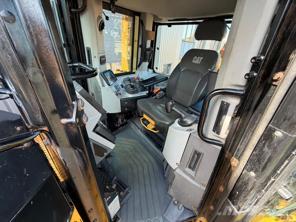 CAT D9 07A - CE / EPA certified Crawler dozers