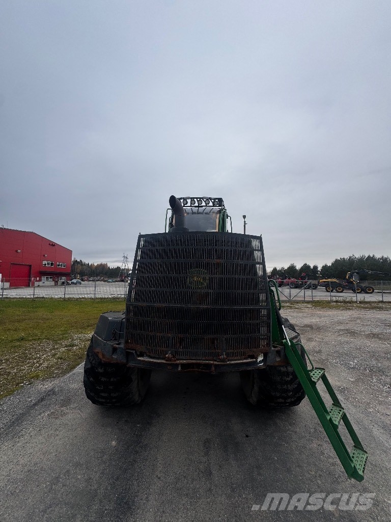 John Deere 1910 G Forwarders
