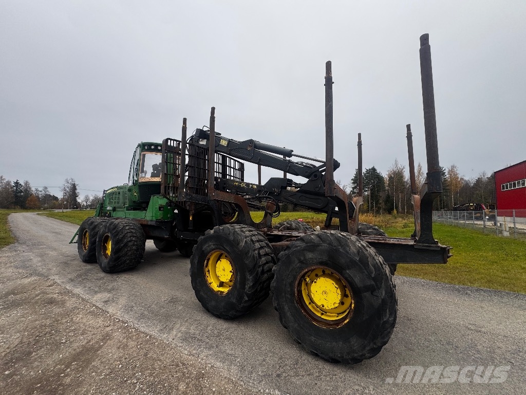 John Deere 1910 G Forwarders
