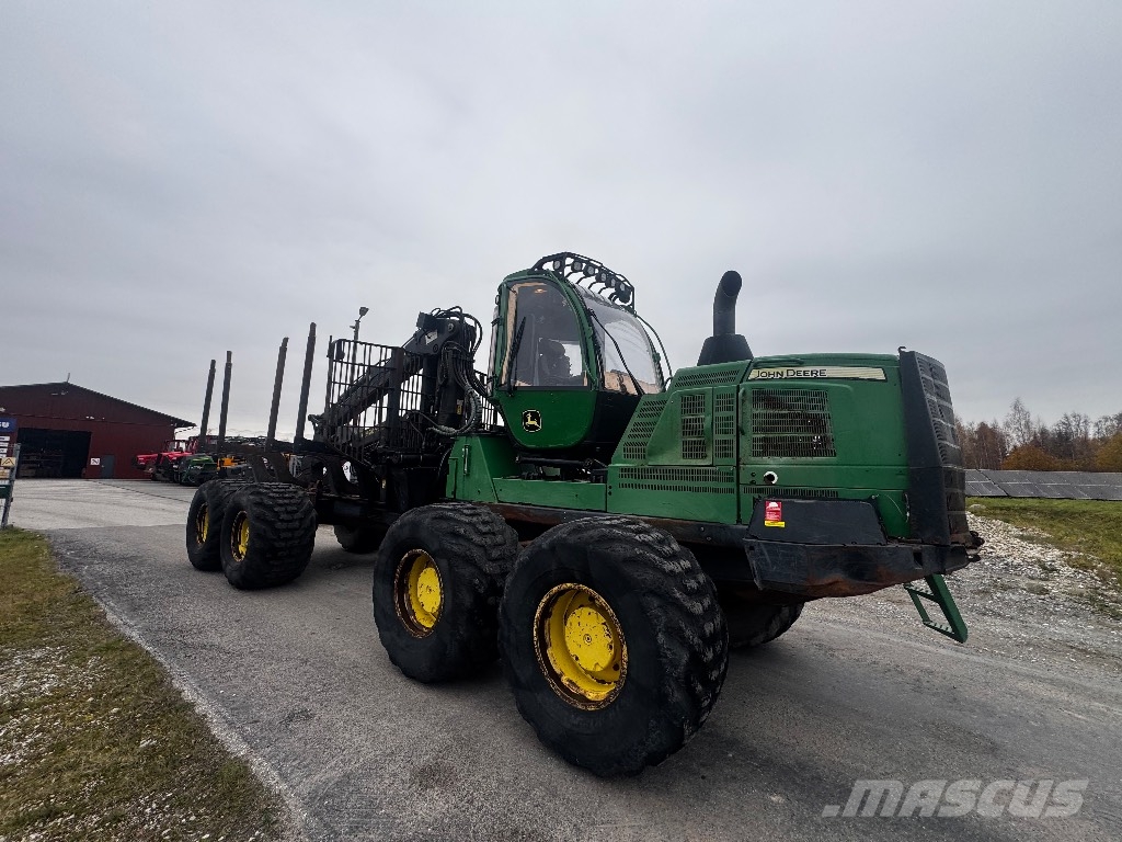 John Deere 1910 G Forwarders